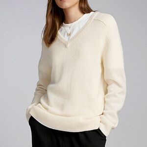 Ivory white pure wool V-neck rustic straight fit sweater NWT